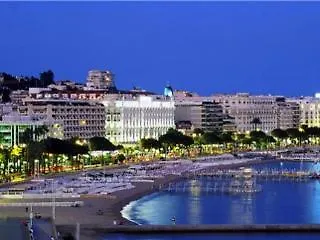 فندق Olympia كان